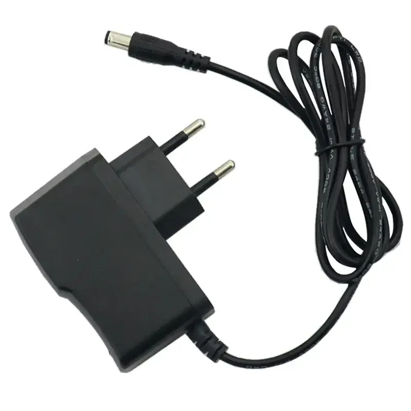Incarcator acumulatori LI-ION 8.4V 1A alimentare 230V cu conector 5.5x2.5 mm