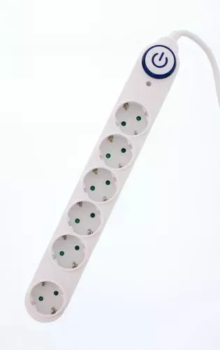 Prelungitor 6 prize 3m alb cu intrerupator cablu 3xG1.5mmp Well