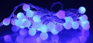Ghirlanda luminoasa cu sfere albastre 30 LED-uri 4.35m well