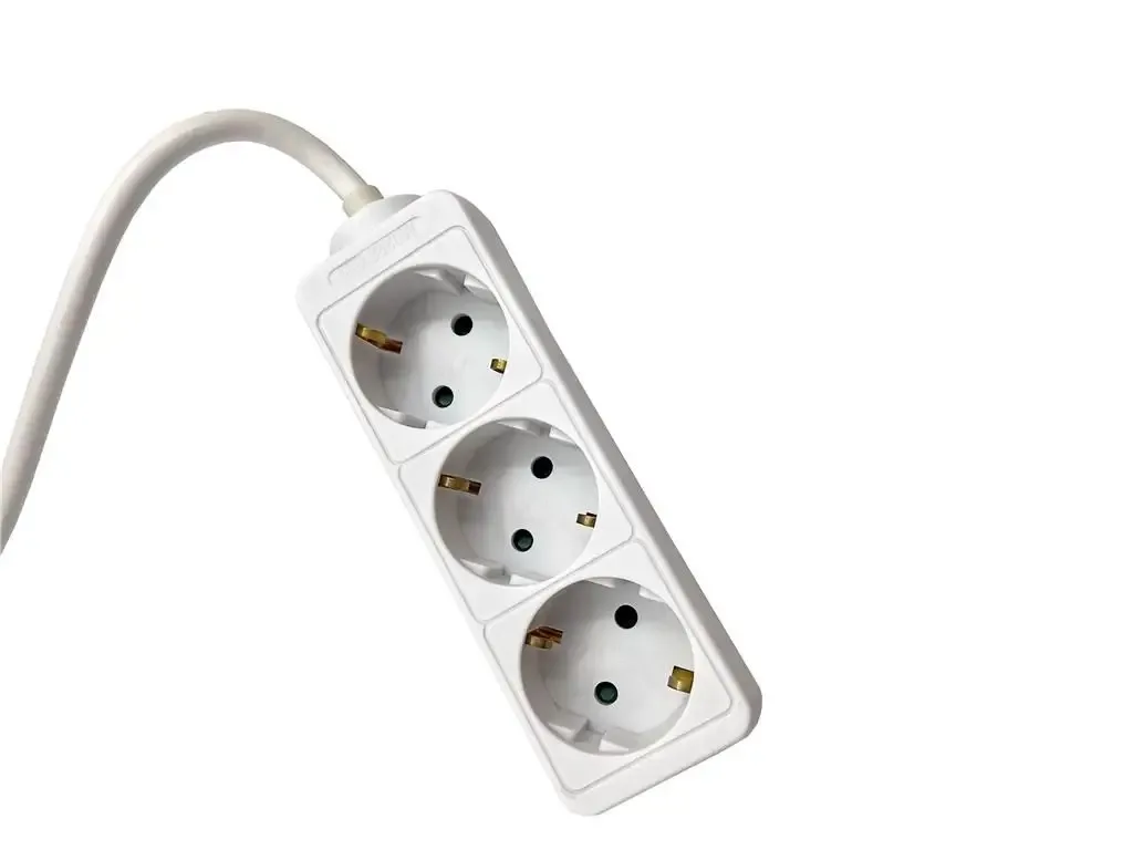 Prelungitor Well 3 prize 1.5m cablu 3x1.5mmp 3500W 16A EXTS-3S1.5M/04-WL