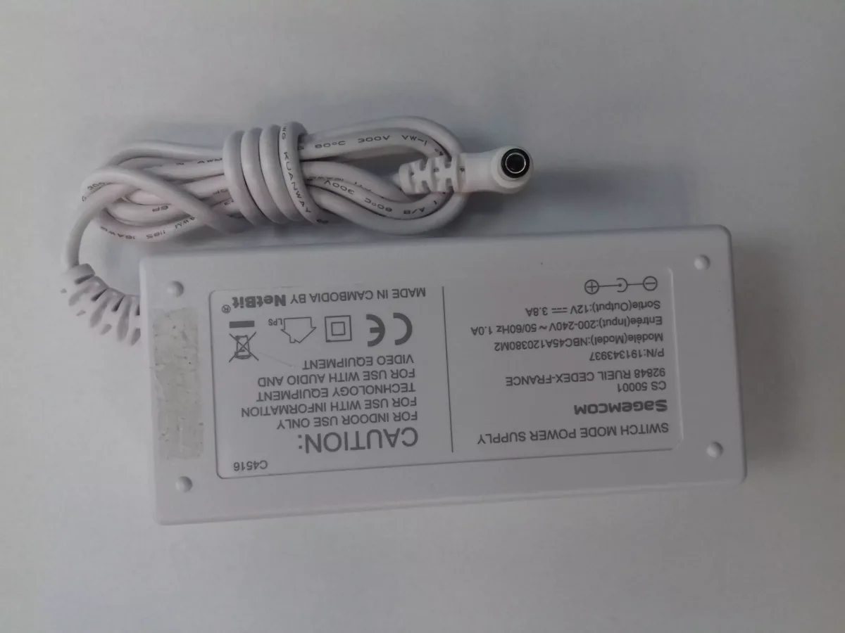 Alimentator 12V 3.8A cu mufa 2.5x5.5mm fara cablu de alimentare