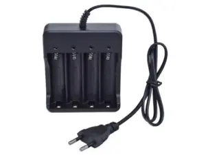 Incarcator acumulatori 4x 18650 de la 230V incarcare 1200mA