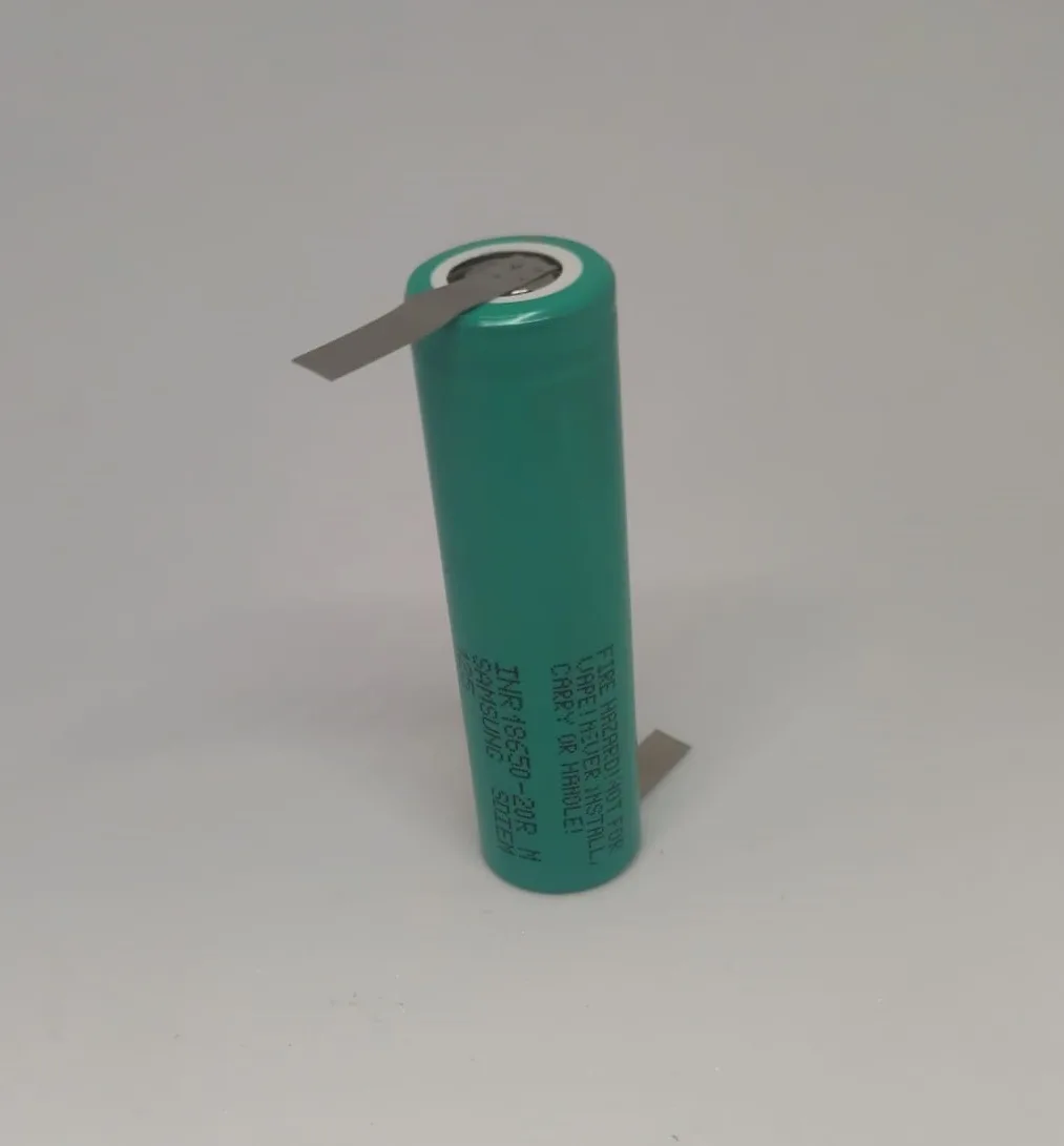 Acumulator 18650 SAMSUNG LI-ION 3.7V 2000mAh 22A cu terminale in S INR18650-20R-S